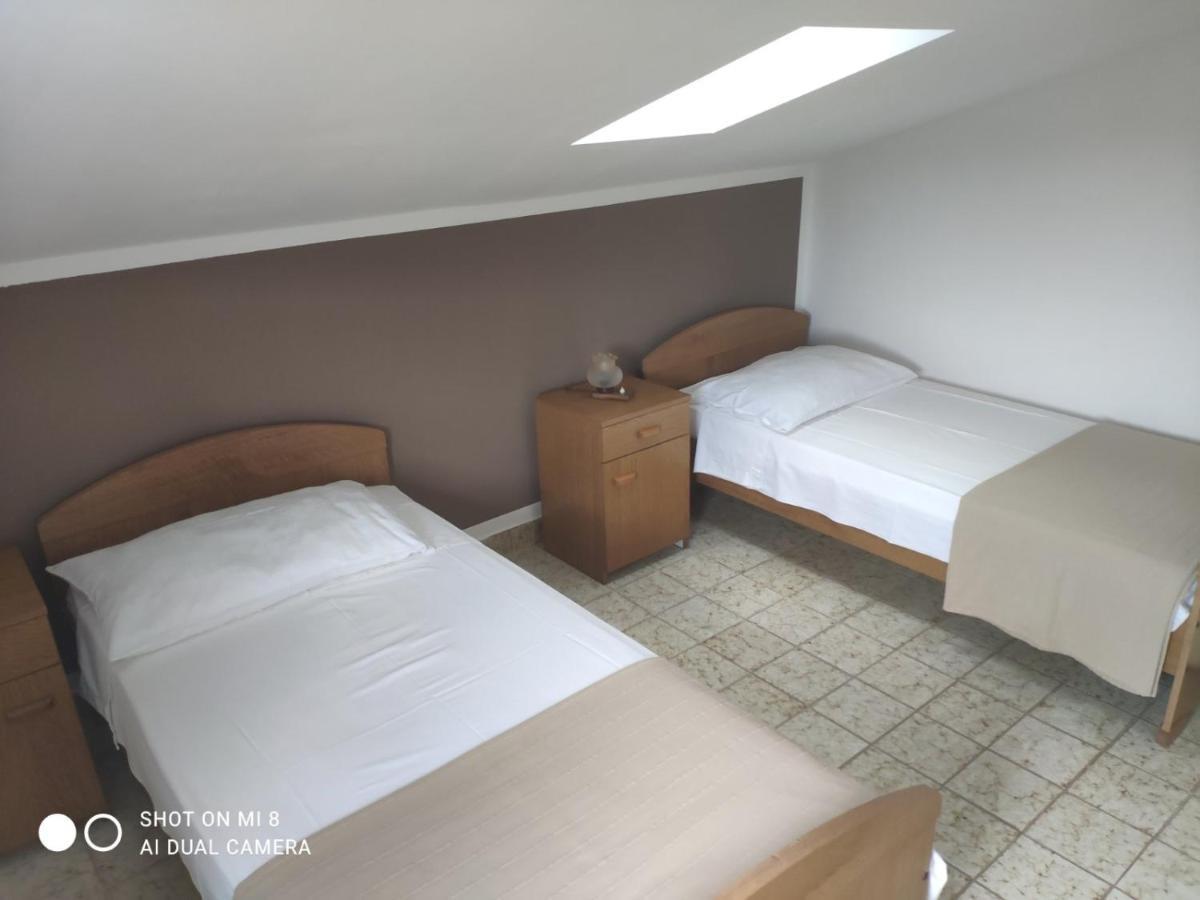 Apartment Belvedere Koromačno Dış mekan fotoğraf